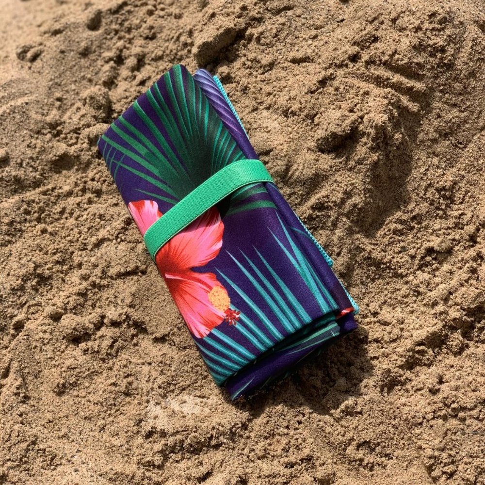 Beach Please Travel Kit - Picture 5 of 16